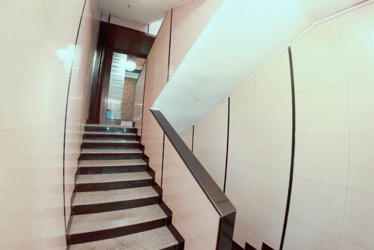 מומביי Hotel Manama מראה חיצוני תמונה