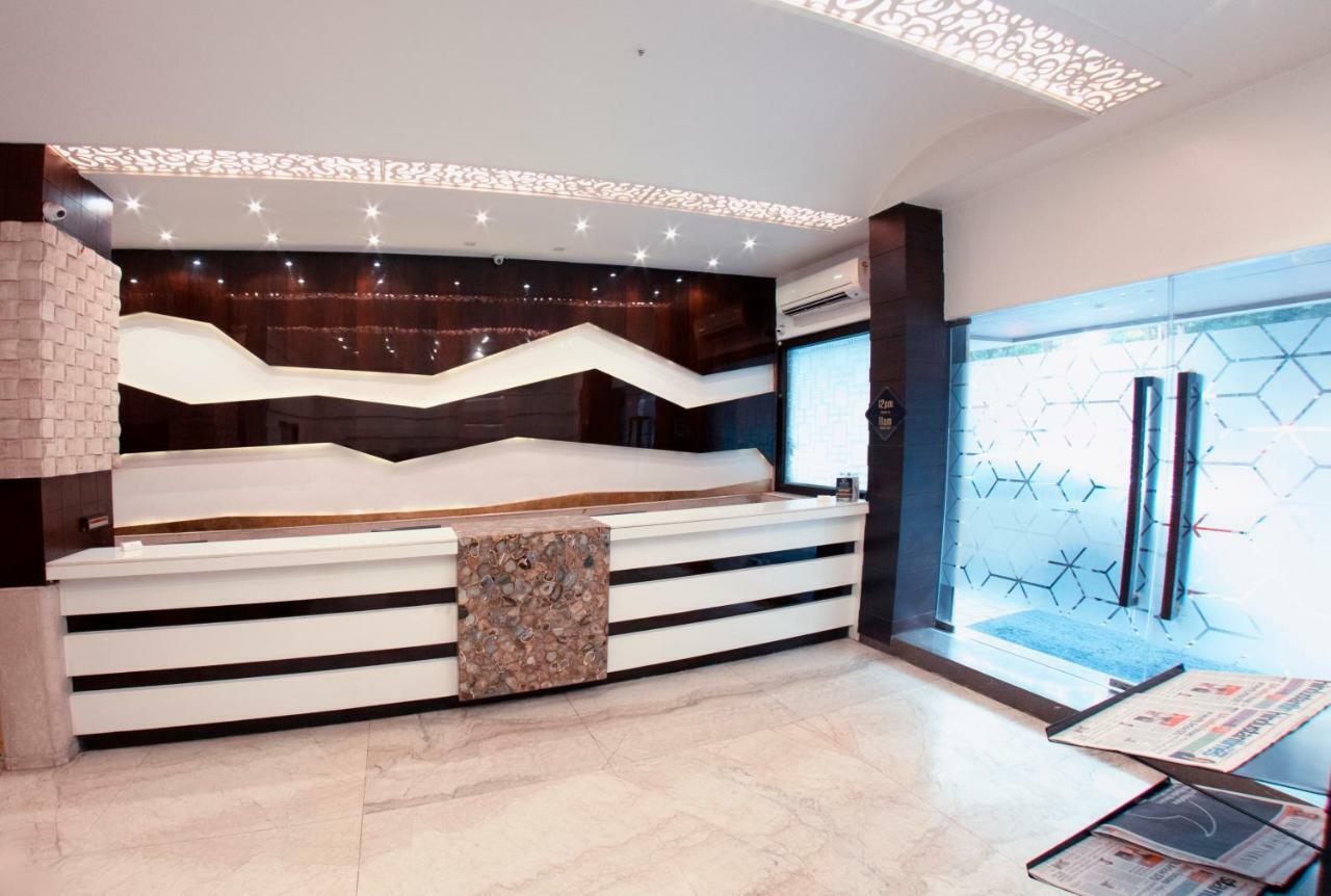 מומביי Hotel Manama מראה חיצוני תמונה