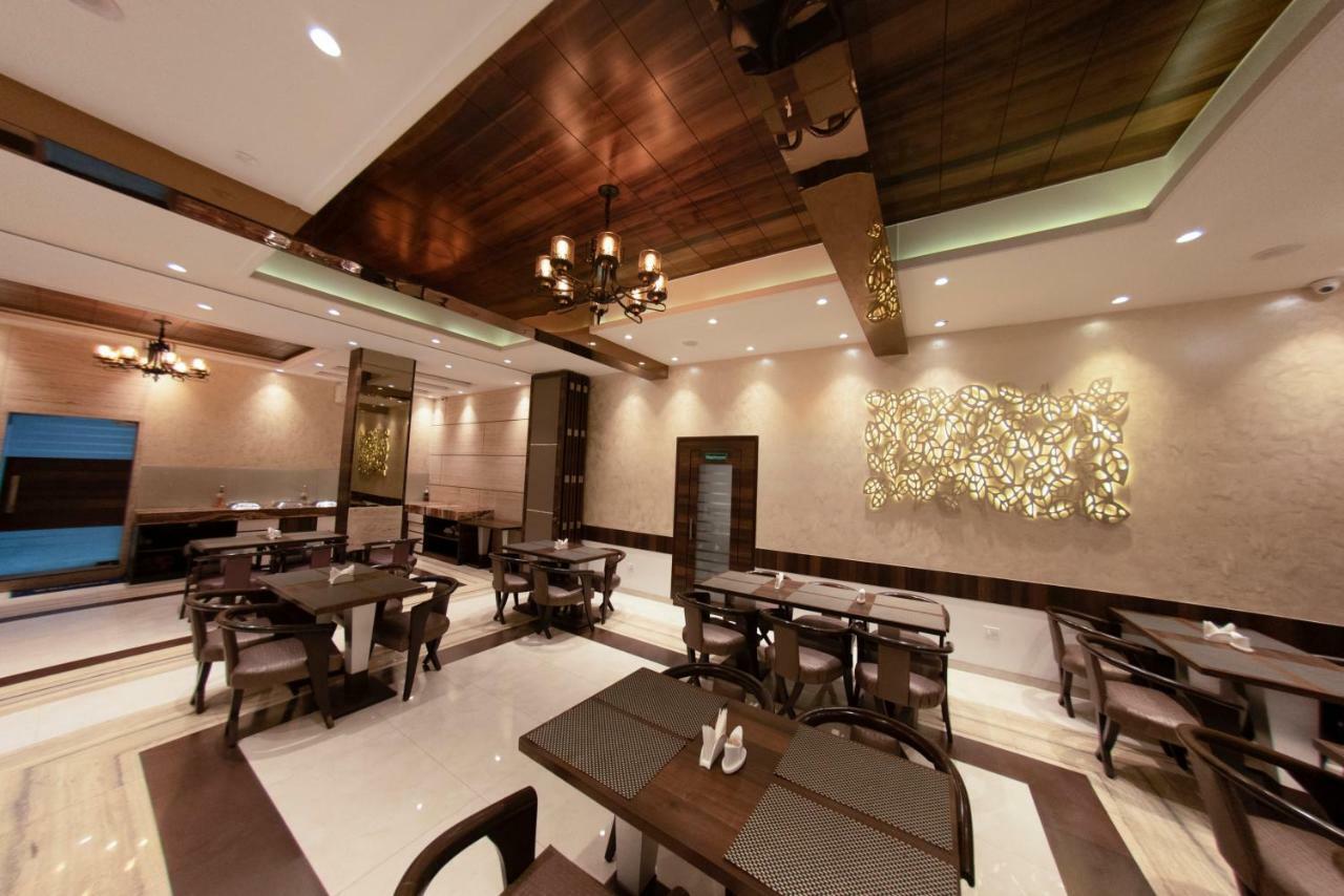 מומביי Hotel Manama מראה חיצוני תמונה