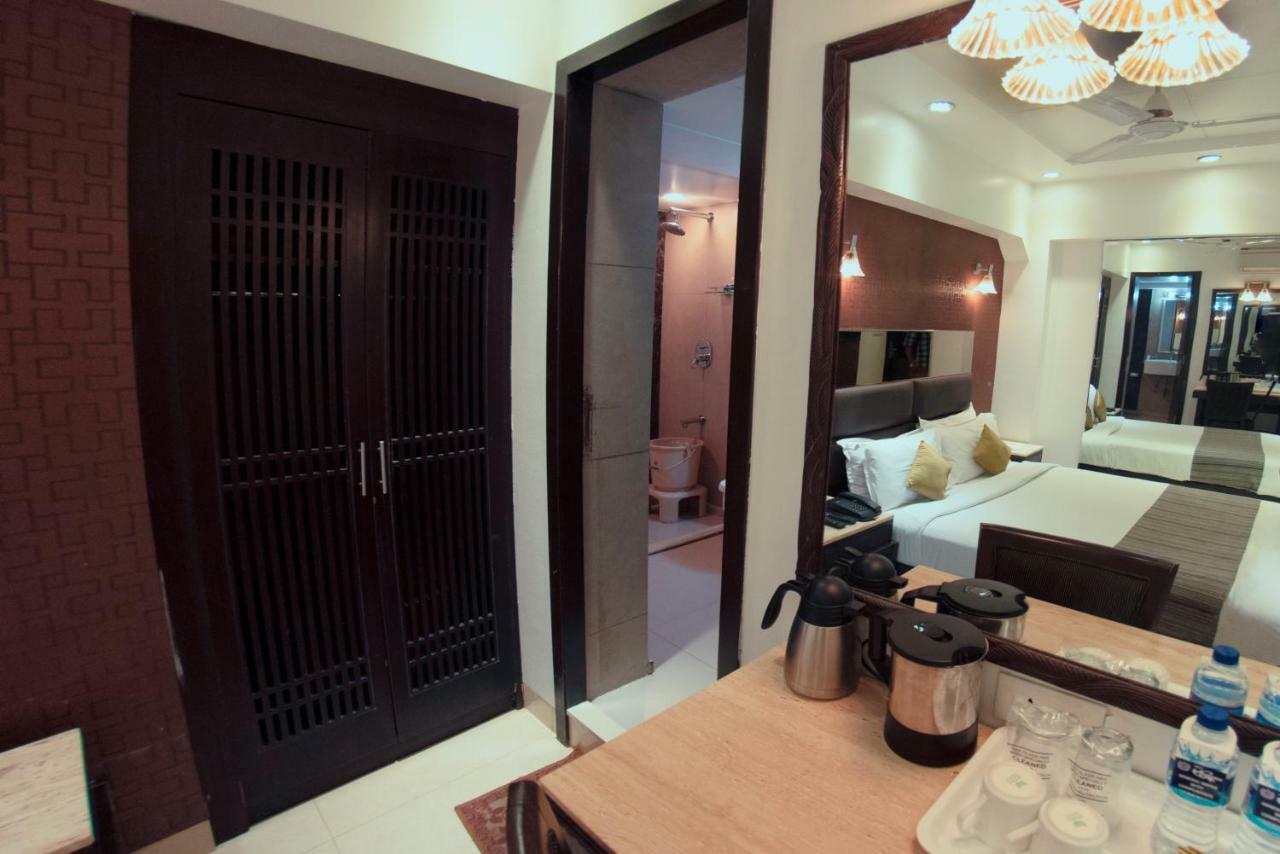 מומביי Hotel Manama מראה חיצוני תמונה