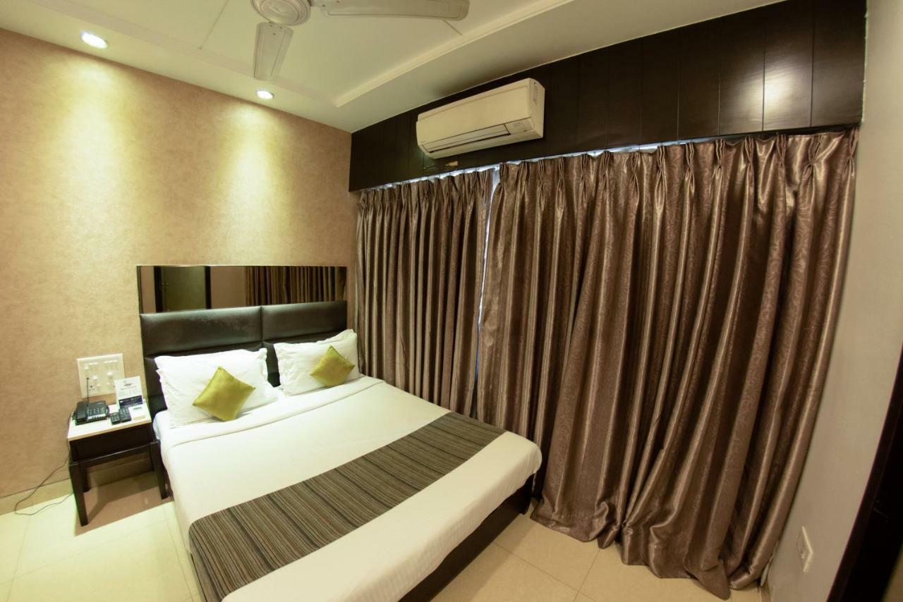 מומביי Hotel Manama מראה חיצוני תמונה