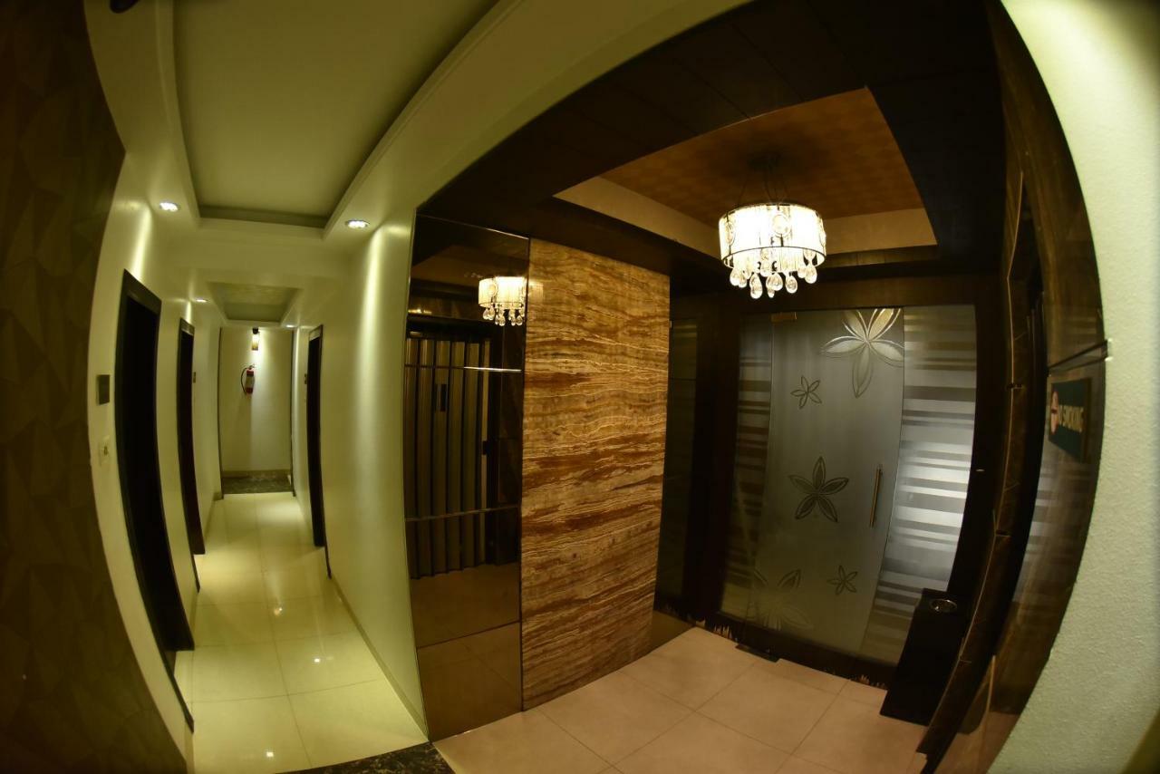 מומביי Hotel Manama מראה חיצוני תמונה