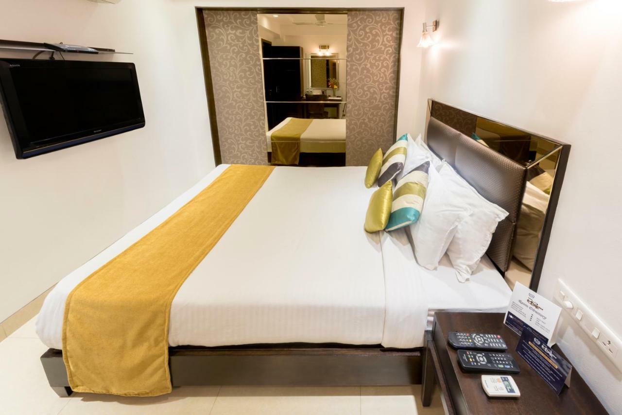 מומביי Hotel Manama מראה חיצוני תמונה