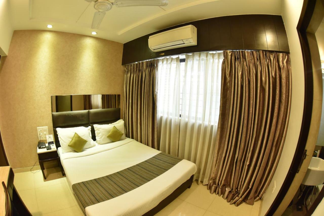 מומביי Hotel Manama מראה חיצוני תמונה